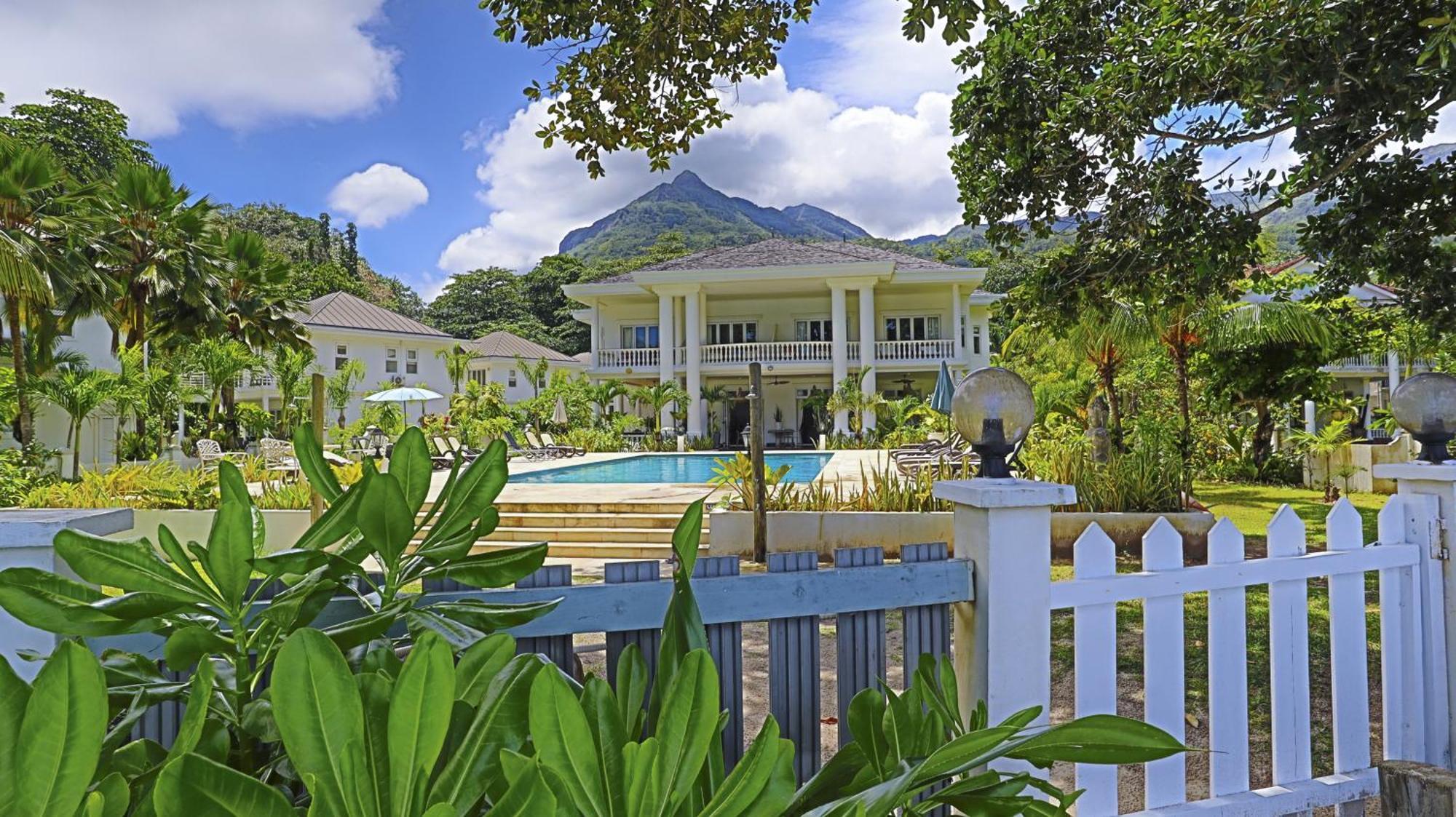 Chateau Elysium Beau Vallon  Exterior photo