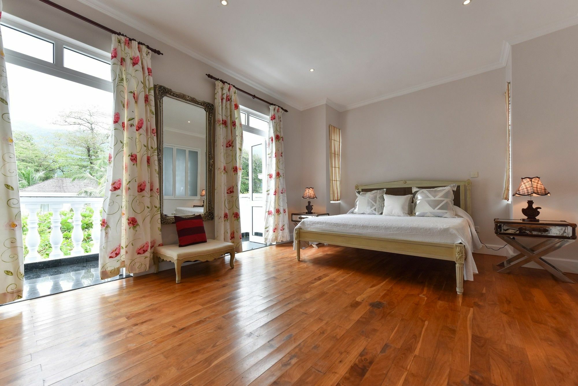 Chateau Elysium Beau Vallon  Exterior photo